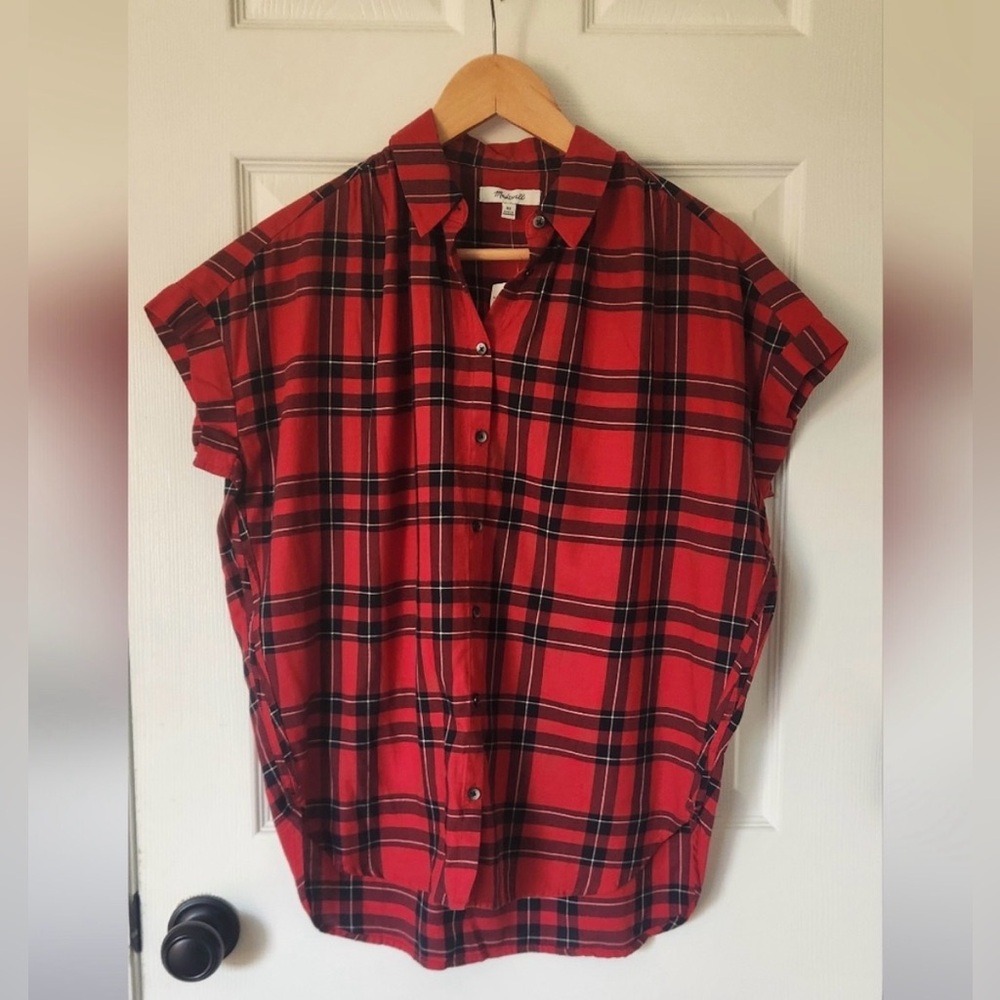 Madewell Red Plaid Button Down Short Sleeve Courier Shirt - Size XS